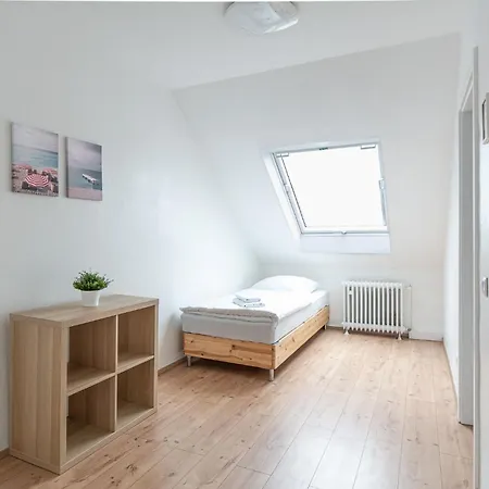 T&k - 20 Min To Messe Dus アパート