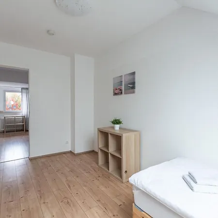 T&k - 20 Min To Messe Dus アパート *