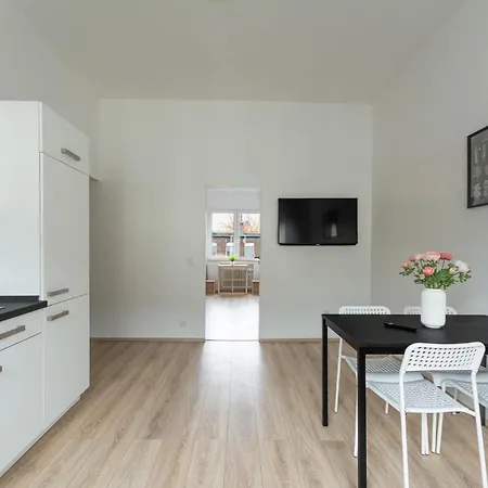 T&k - 20 Min To Messe Dus アパート