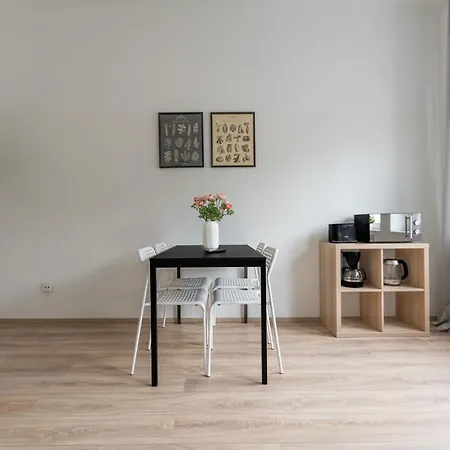 T&k - 20 Min To Messe Dus