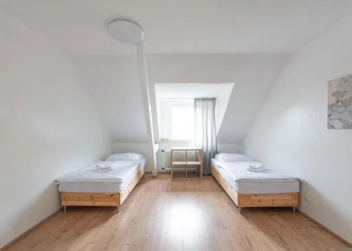 T&k - 20 Min To Messe Dus *