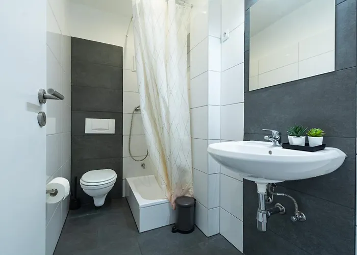 T&k - 20 Min To Messe Dus