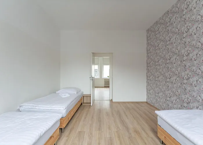 T&k - 20 Min To Messe Dus 克雷费尔德